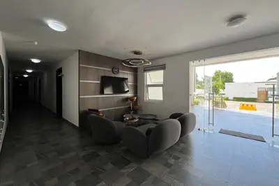 Image de Charming apartment in delightful Cantonments with fitness room