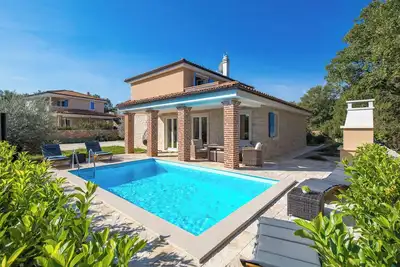 Image de Romantic villa with pool, surrounded by nature for 8 guests