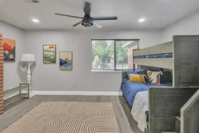 Luxury Ranch: Pool, Wineries, Orchards and Animals