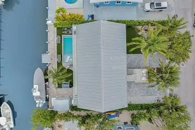 Image de The Reel Deal-Sfh w private Pool, Dock, ice machine, kayaks & Quick Ocean Access