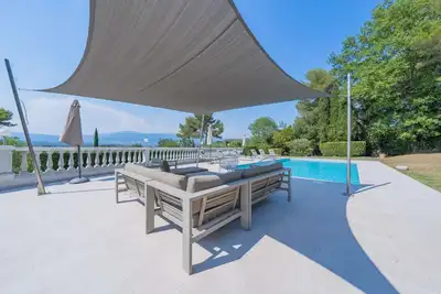 Image de Belle villa de 5 chambres, grande piscine et vue