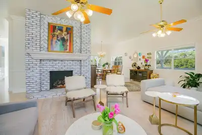 Image de Farmhouse in Ojai with views of the Sacred Topa Topas