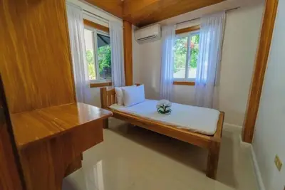Image de 6-bedroom bungalow in delightful Lazi with Ac