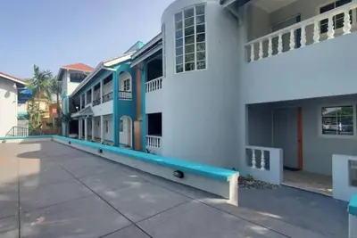 Image de Beaches Ocho Rios 12 Bedroom By Paradise Listing