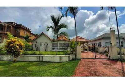 Image de Vista Del Mar 4 Bedroom by Paradise Listing