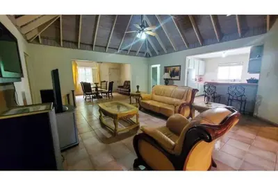 Image de Vista Del Mar 4 Bedroom by Paradise Listing