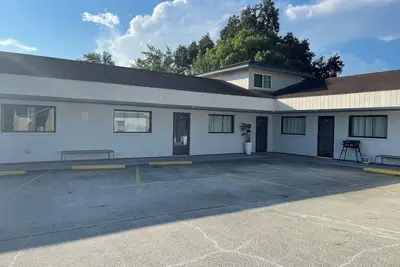 Image de Enjoyable hotel with Ac in charming St. Marys