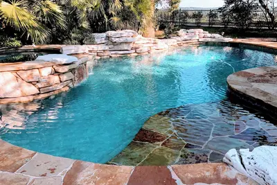 Image de Luxurious 5-bedroom Rental with Pool, Hot Tub and Putting Green!