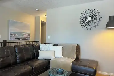 Image de Cozy Lake Getaway - No Cleaning Fee!