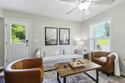 Image de Clemson Weekend Rental- very close to campus, 4 Bedroom 3 Bathroom