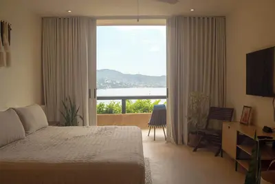 Image de Elegant Condo with Terrace Jacuzzi and Beachfront