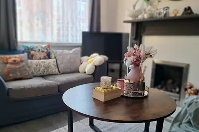 Image de Modern 2-Bed Earlsdon Home I Ideal for Contractors, Nhs & Business I Parking