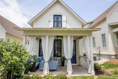 Image de Peace Love & Rebels by Apex Short Term Stays