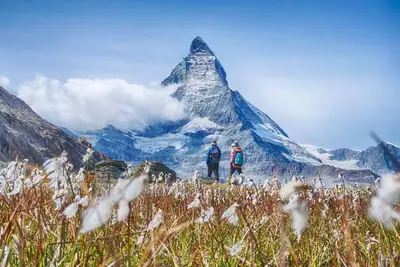 Image de Just meters from the Matterhorn Express Cable Car