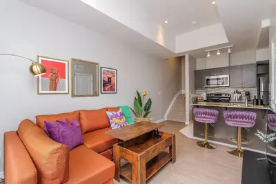 Image de Luxury 1 Bedroom, Free Parking, Close to the Airport