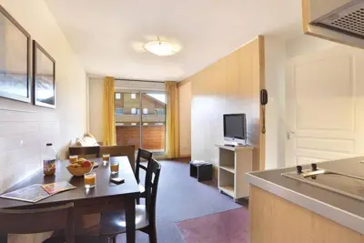 Image de Pied des pistes de ski, remise en forme, piscine, hammam, terrasse, balcon, parking, télévision