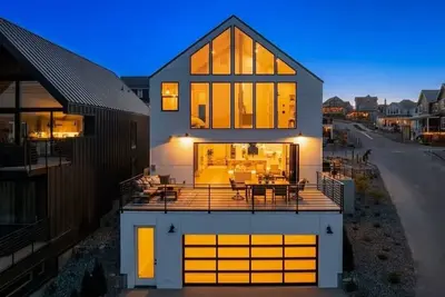 Image de The Grape Escape – Chelan Luxury Retreat w/ Spa, Hot Tub & Lake Views