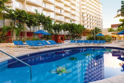 Image de Beautiful Wyndham Waikiki Beach Walk - 1br Deluxe - Sleeps 4