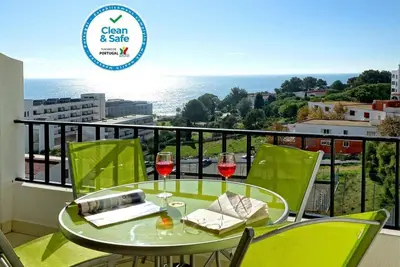 Image de Atlantic Apartment– Sea View & Pool