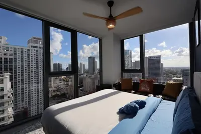 Image de Modern Condo in Prime Spot