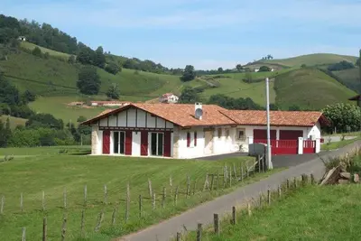 Image de Belle Maison vue montagnes