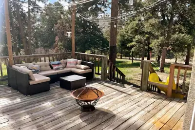 Image de Getaway to the woods Sleeps 12 For the whole family in Larkspur, Co!