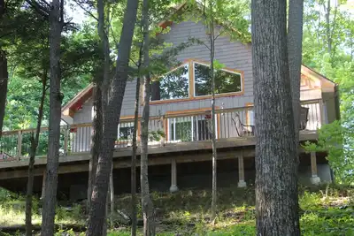 Image de Peaceful Waterfront Cottage with Sand Beach