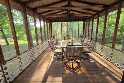 Image de Amazing home within walking distance to Pomme de Terre Lake.