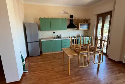 Image de Elegant penthouse located in a very central area, just a few steps from the sea.