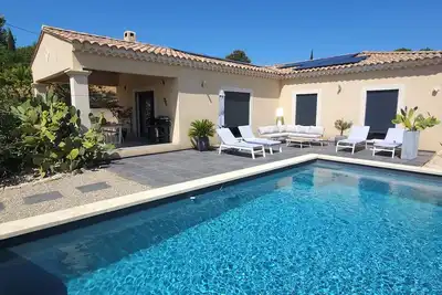 Image de Villa Avec Vue Sur Le Mont Ventoux équipée pour les cyclistes