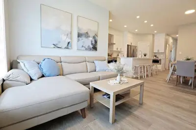 Image de Edgemont Getaway | King Bed, Garage, Wem & Disney+