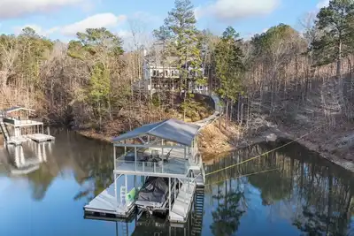 Image de Happy House: 4  Br, 4  Ba House in Bremen, Sleeps 12