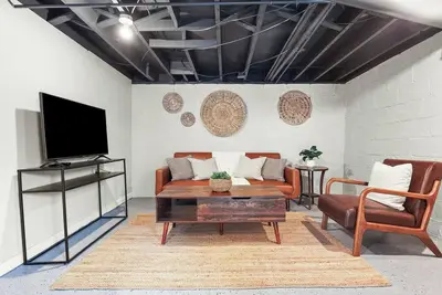 Stylish - 2br - Bates-Hendricks - Near Downtown