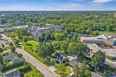 Image de Elegant 4br Retreat + Jacuzzi