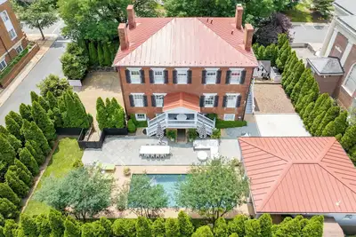 Image de Historic Luxury Stay in Downtown Charlottesville