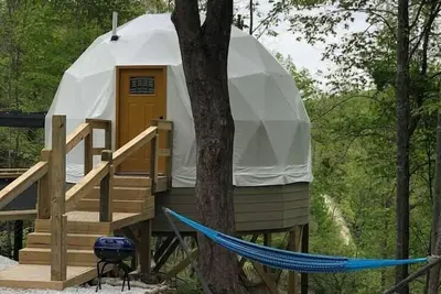 Image de Cozy dome w/ hot tub minutes from Red River Gorge