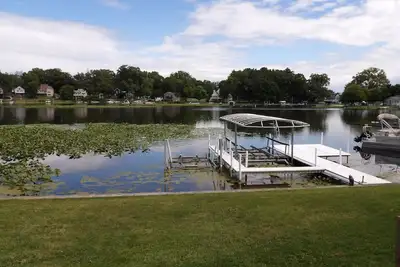 Image de Fish, Ski, Kayak, & Relax at Gram's Cottage on Lake Webster