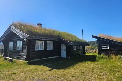 Image de Belle maison à Røn avec vue sur la montagne