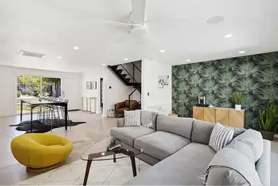 Image de Spacious 3br Condo in Old Town