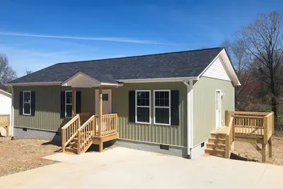 Image de 3br/2ba Stylish & Comfortable\n3 Queen Beds