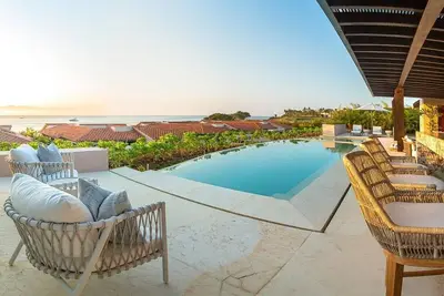 Image de Beach-Chic Porta Fortuna Villa with Golf Cart