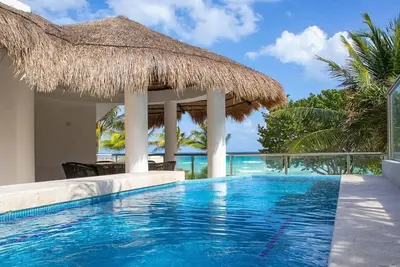 Image de Playa del Carmen Beachfront Villa