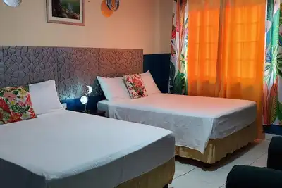 Image de Pearl of the City Tropical Pearl\nWelcoming apt with Ac n Liguanea Kgston Jamaica