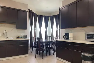 Image de Alameda Modern Victorian 4bd unit A