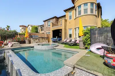 Image de Game Room + Views: Luxe Lakefront Home in Indio!