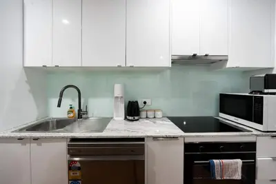 Image de Cozy 2br Home&Outdoor Deck, Walk to the Beach M10