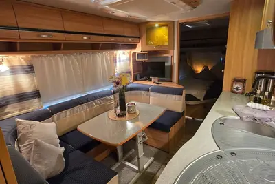 Image de Glamping « Rosenzauber » avec piscine partagée, Wi-Fi et climatisation