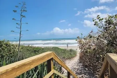 Image de Family and Pet Friendly only 200 steps to fishing and surfing