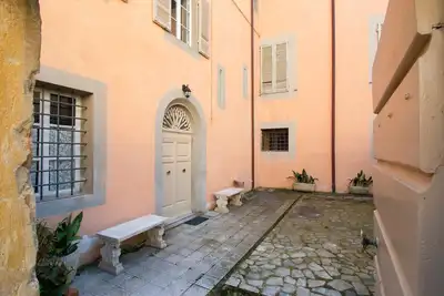 Image de Susanna's little palace within the castle walls