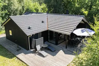 Image de Large holiday home with hot tub by Vig Lyng